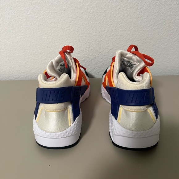 Nike Huarache Big Kids 6Y - Picture 3 of 5